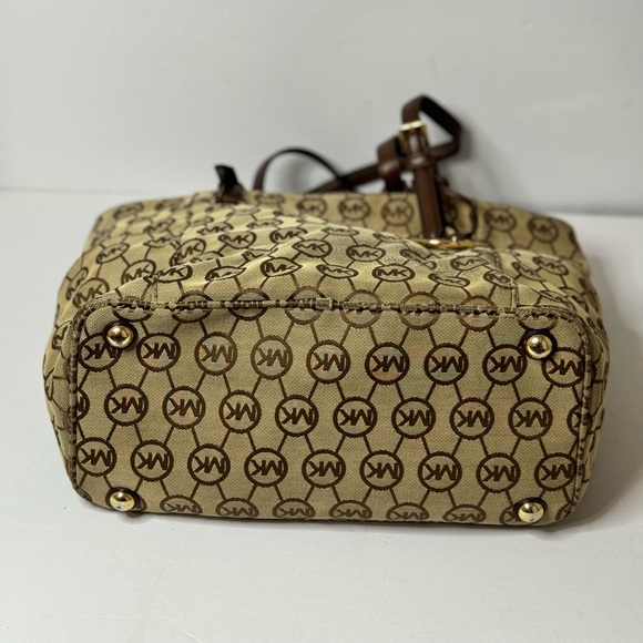 MICHAEL MICHAEL KORS Logo Leather-Trimmed Tote - Picture 8 of 16